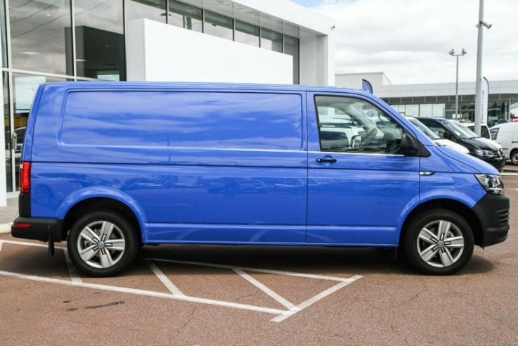 2018 Volkswagen Transporter (Summer Blue