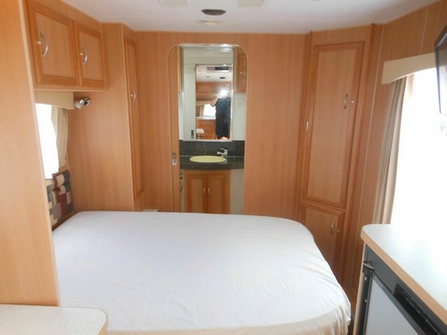 2008 Windsor Genesis 537s Caravan