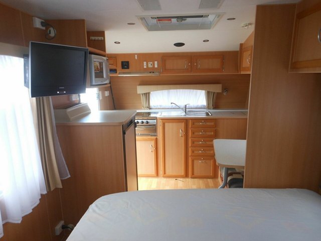 2008 Windsor Genesis 537s Caravan