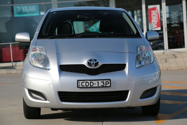 Toyota Yaris NCP130R YR Silver 2011