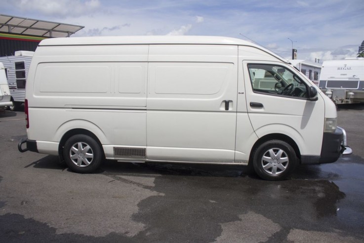 2006 Toyota Hiace SLWB 4d Van