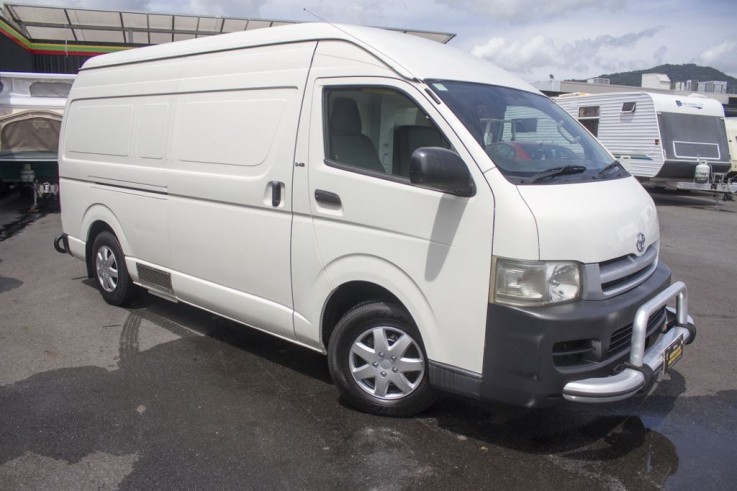 2006 Toyota Hiace SLWB 4d Van