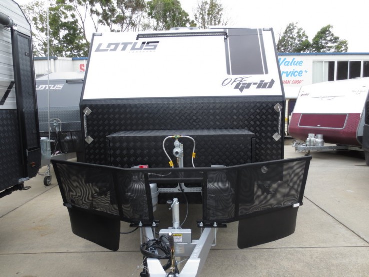 LOTUS OFF GRID 14′ FULL OFF-ROAD CARAVAN