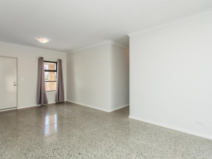 1/3 Ellam Street, St James $390 per week