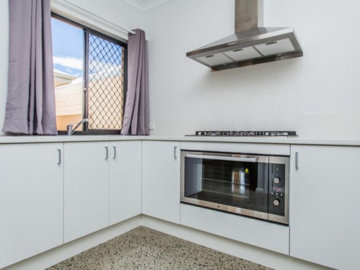 1/3 Ellam Street, St James $390 per week