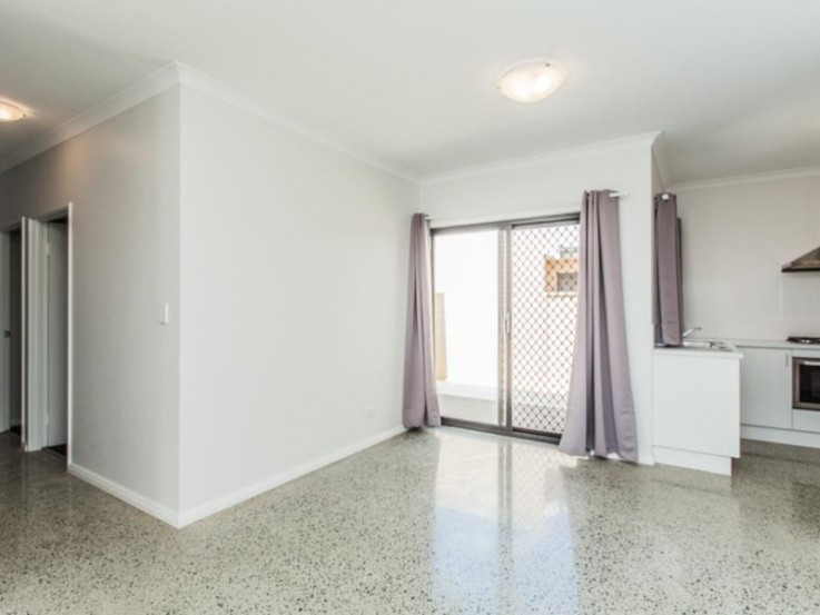 1/3 Ellam Street, St James $390 per week