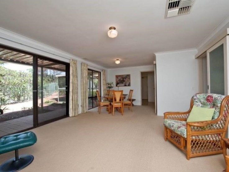 17 MacFarlane Rise, Duncraig $410/Week