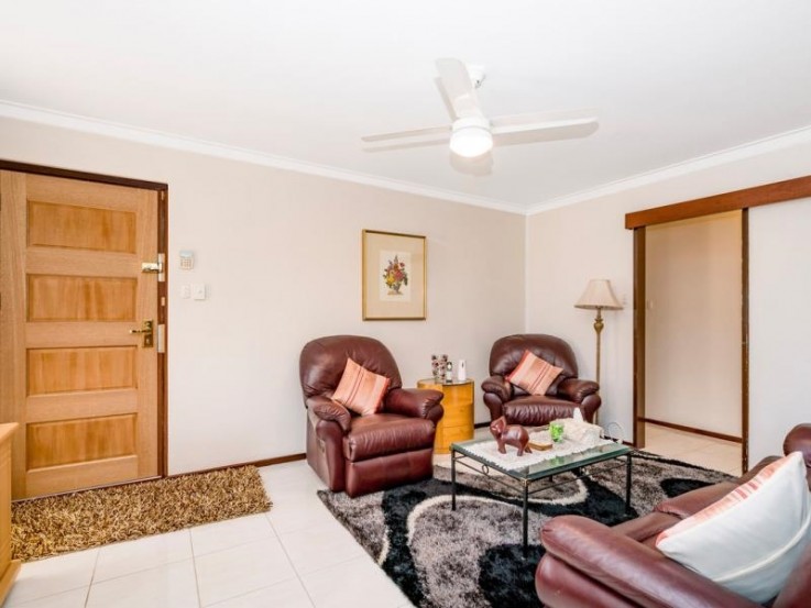 14b Dorset Place, Thornlie