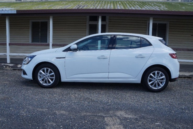 2017 Renault Megane Hatch BFB Zen 