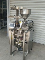 Shampoo Packing Machine40