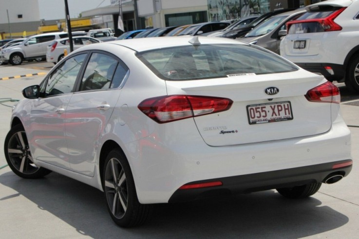 2017 Kia Cerato Sedan Sport +