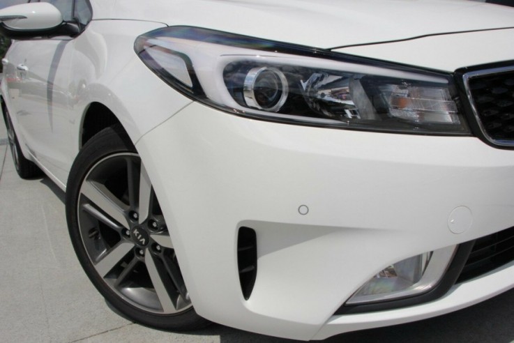 2017 Kia Cerato Sedan Sport +