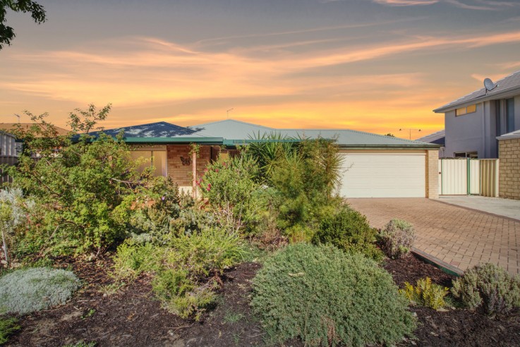 55 Arkwell Avenue, ROCKINGHAM