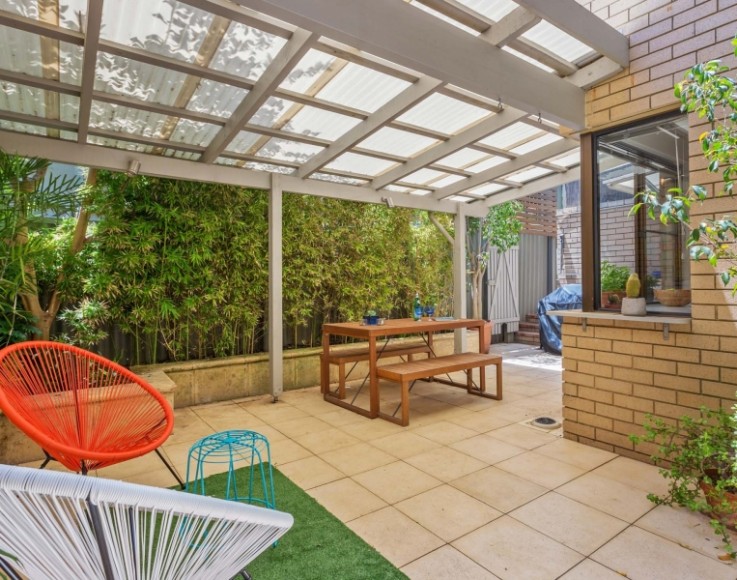 2/8 WAVERTREE PLACE LEEDERVILLE