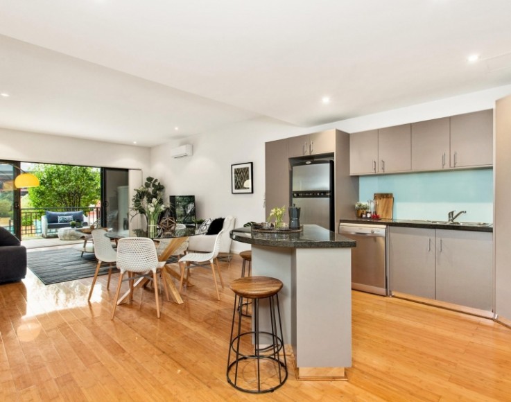 4/1 ROYDHOUSE STREET SUBIACO