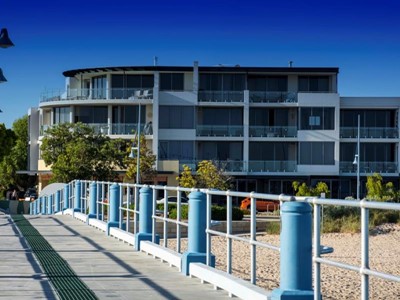 BEACHFRONT APARTMENT!