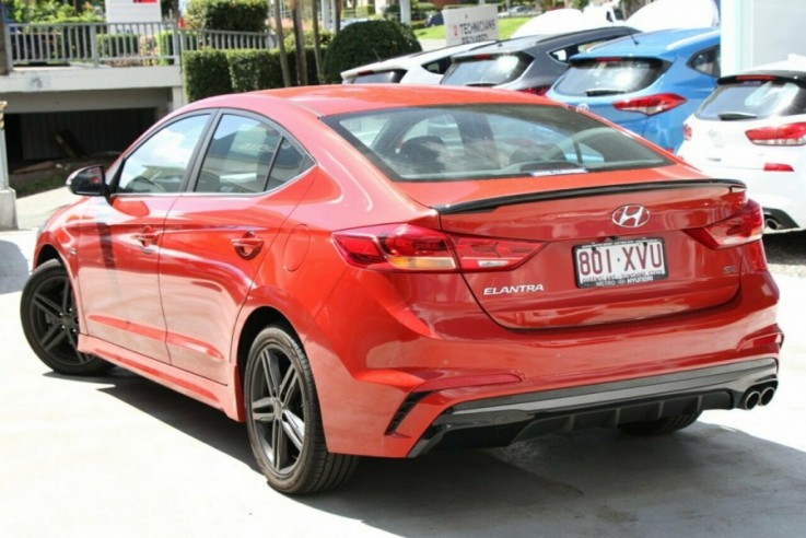 2017 Hyundai Elantra SR