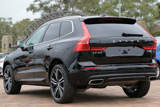 2017 Volvo XC60 T8 R-Design SUV