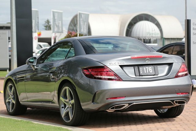 2017 Mercedes-Benz SLC300 9G-TRONIC Road