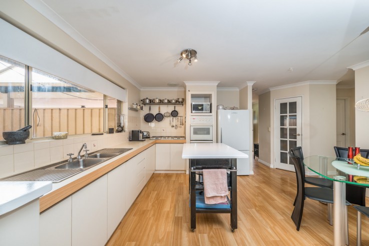 11 Scholar Close, MARANGAROO