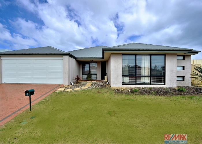 6 Tambellup Drive  DAWESVILLE,	WA 6211