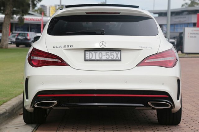 2017 Mercedes-Benz CLA250 Sport Shooting