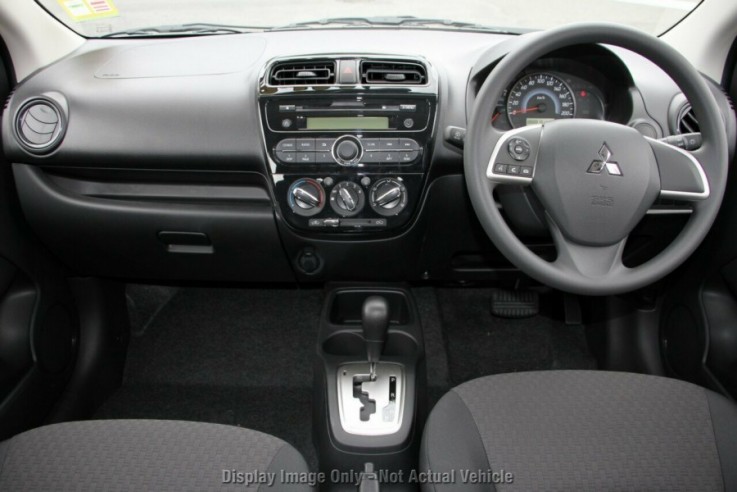 2017 Mitsubishi Mirage ES