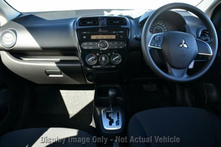 2017 Mitsubishi Mirage ES