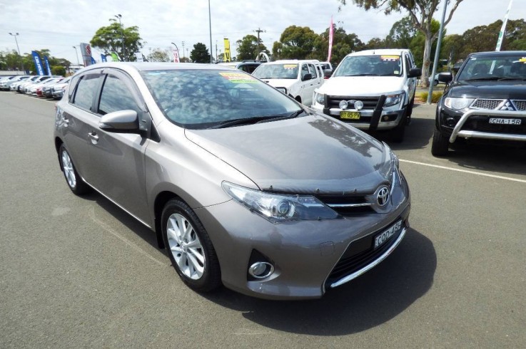 Toyota Corolla Ascent Sport ZRE182R