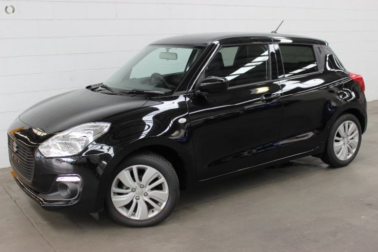 2017 Suzuki Swift GL Navigator Auto