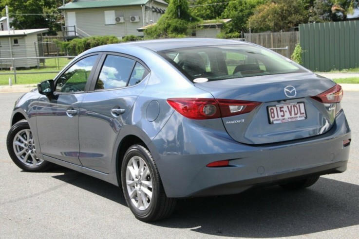 Mazda 3 Touring SKYACTIV-Drive Sedan For