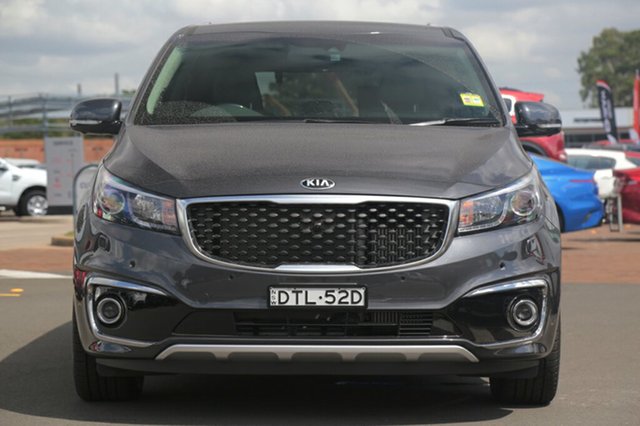 2017 Kia Carnival Platinum Wagon