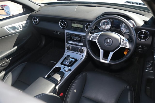 2015 Mercedes-Benz SLK200 9G-TRONIC Road