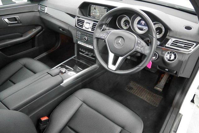 2015 Mercedes-Benz E200 7G-Tronic + Seda