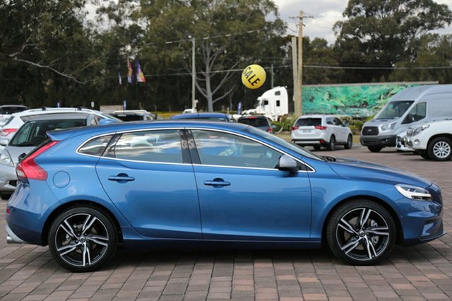 2017 Volvo V40 T5 Adap Geartronic R-Desi