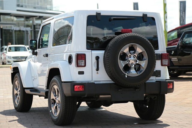 2017 Jeep Wrangler Overland SUV