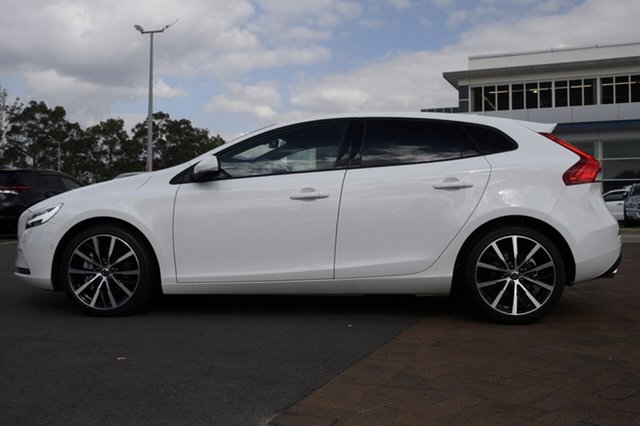 2017 Volvo V40 T3 Adap Geartronic Moment