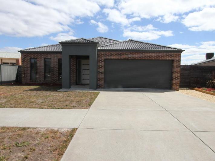 QUALITY FAMILY HOME IN ALFREDTON