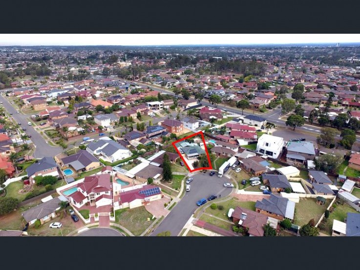 12 Shelley Place Wetherill Park NSW 2164