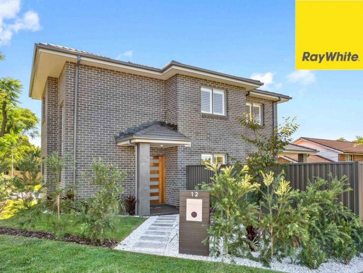 Torrens Title Duplex, Convenient Locatio