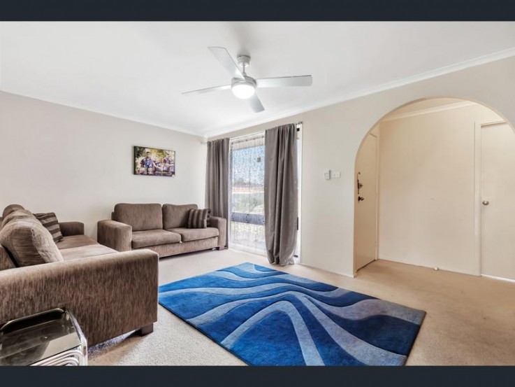 12 Penfold Place Edensor Park NSW 2176