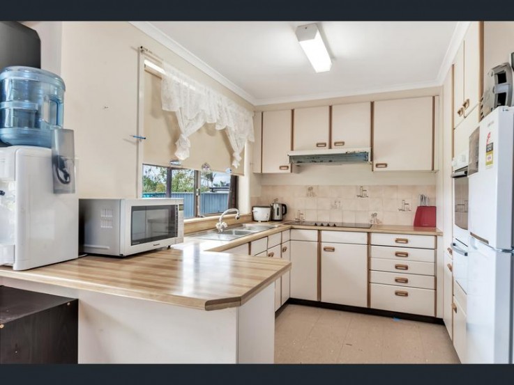 12 Penfold Place Edensor Park NSW 2176