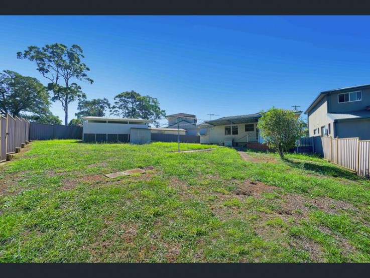 5 Wyatt Pl Greystanes NSW 2145