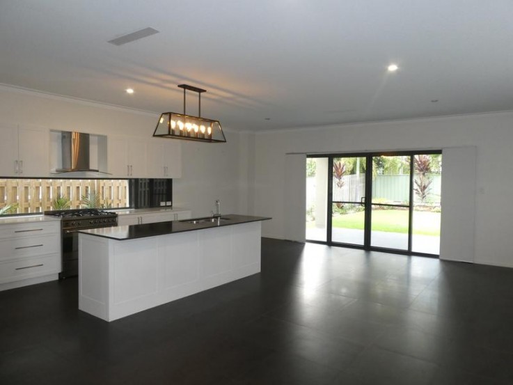 Graceville Catchment - Gorgeous Spacious