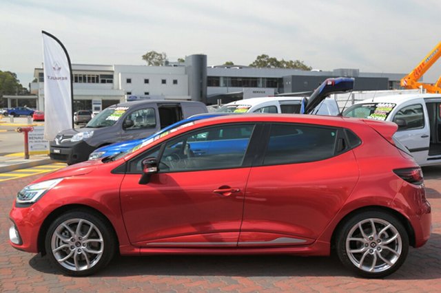 2017 Renault Clio R.S. 200 EDC Sport Hat