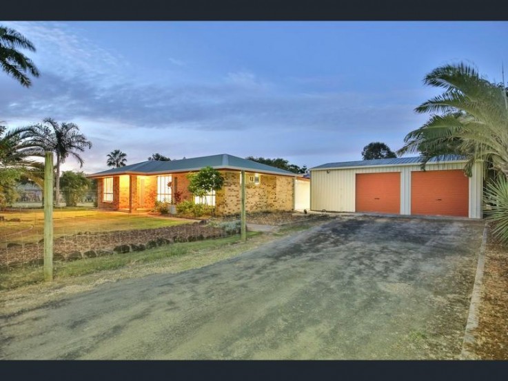 22 Mark Road Branyan Qld 4670