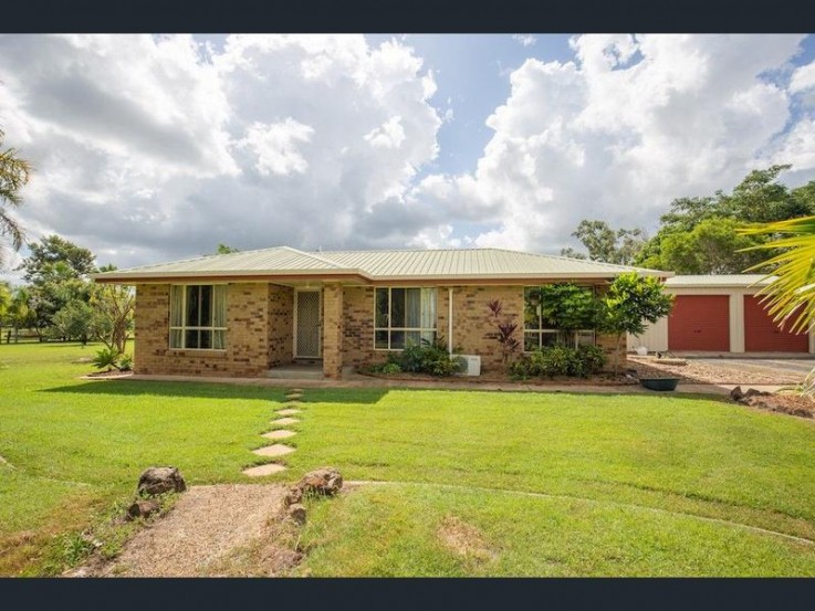 22 Mark Road Branyan Qld 4670