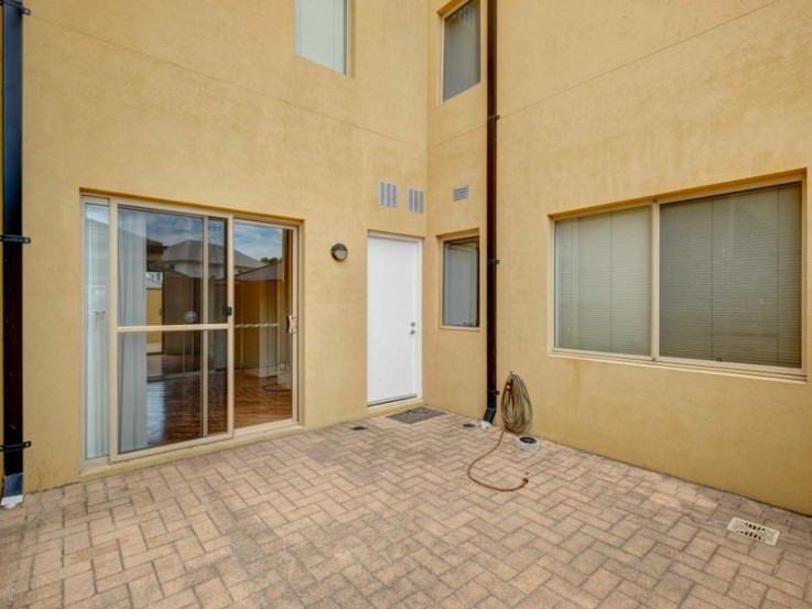 2/38 Grand Blvd Joondalup WA 6027