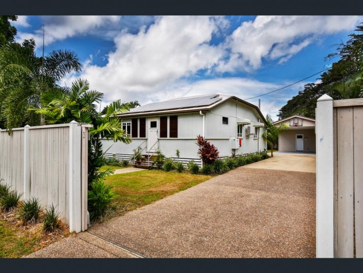 31 Norris Street Hermit Park Qld 4812