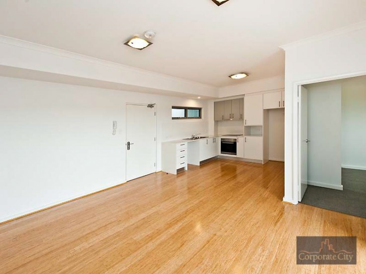 28/211 Beaufort Street @$450 per week